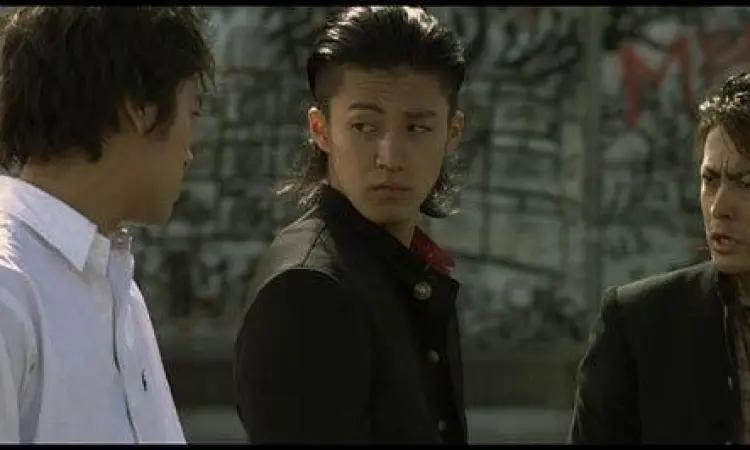 Genji vs Serizawa Pertarungan Genji dan Serizawa di Crows Zero
