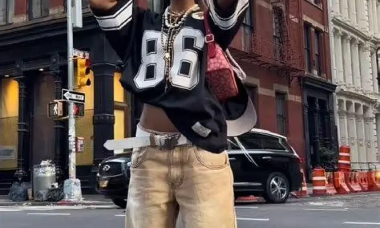 Gaya busana streetwear untuk tubuh berisi