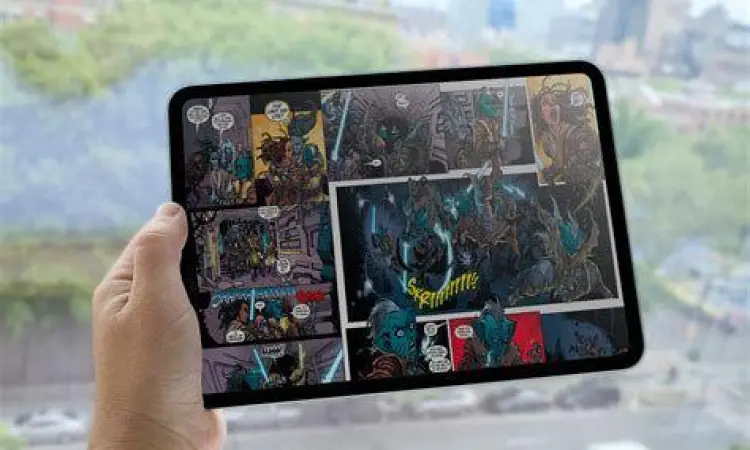 budaya membaca komik tv digital di smartphone